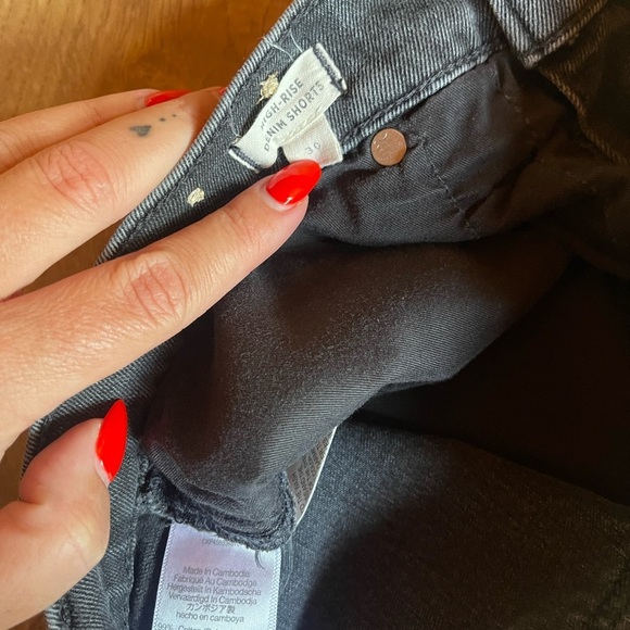 Madewell Classic Black Denim Women's Shorts - Picture 7 of 7